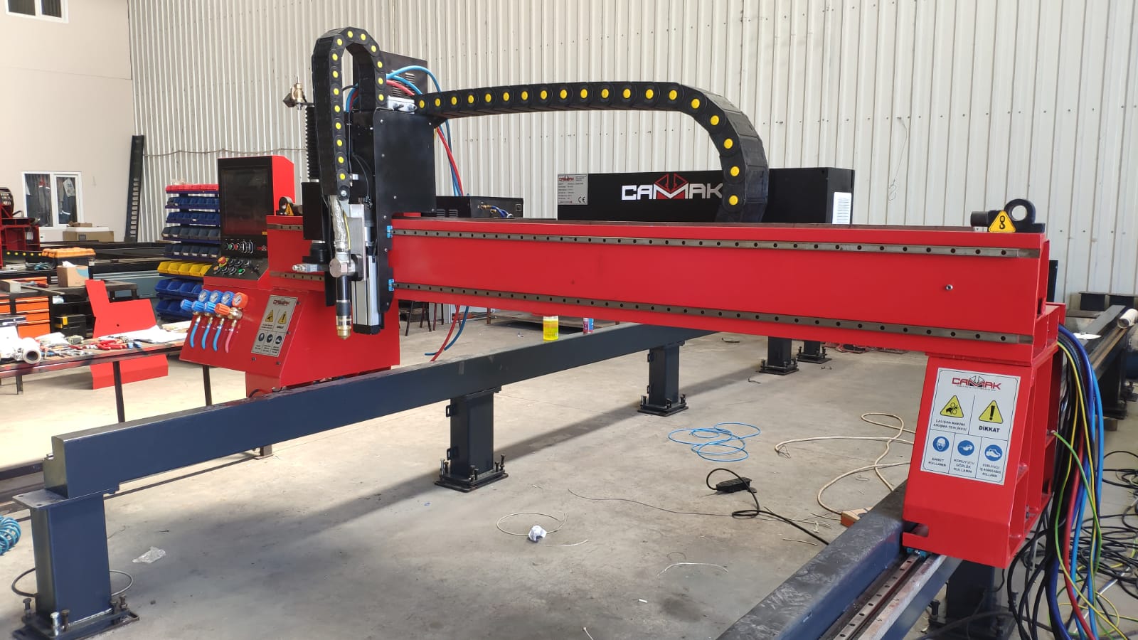 1,5x1 LABORATUVAR TİPİ Hypertherm m CNC Plazma Makinemiz